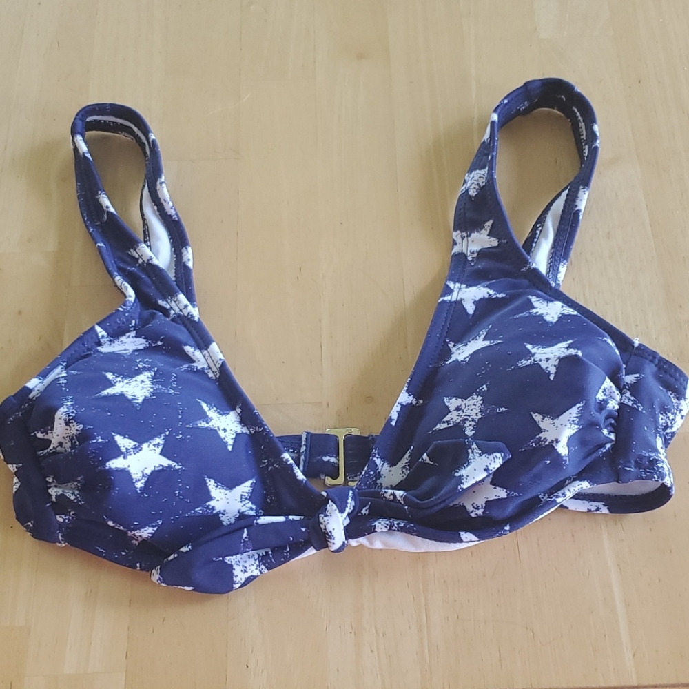 NWOT Xhilaratio Swim Top